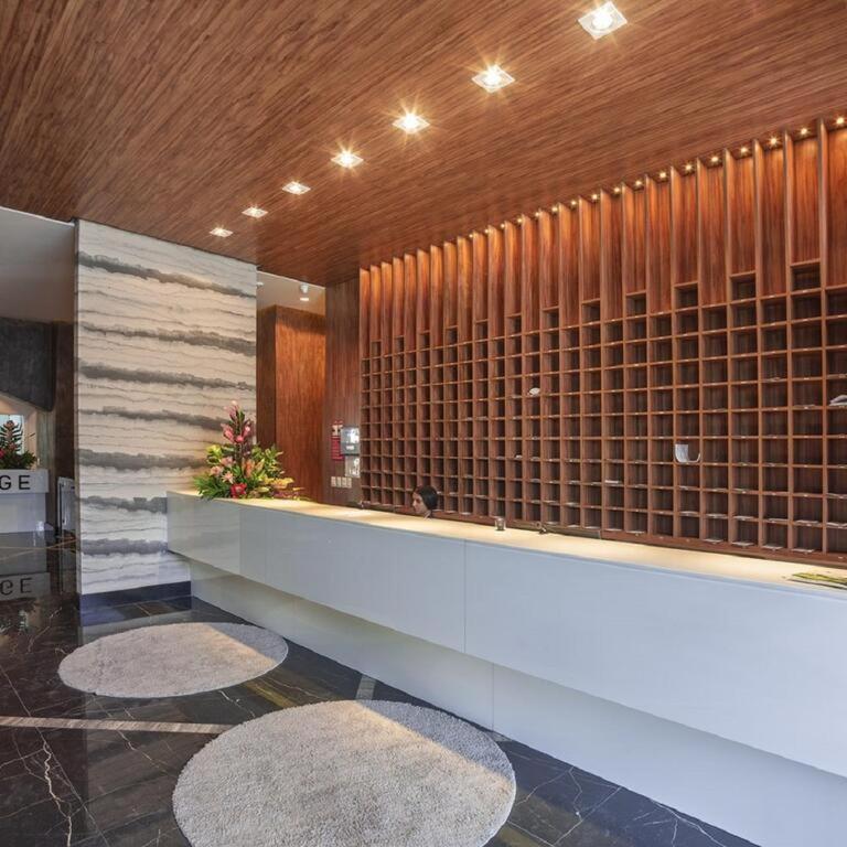 Apartamento Edifício Time, 802. Com Vista O Mar!
